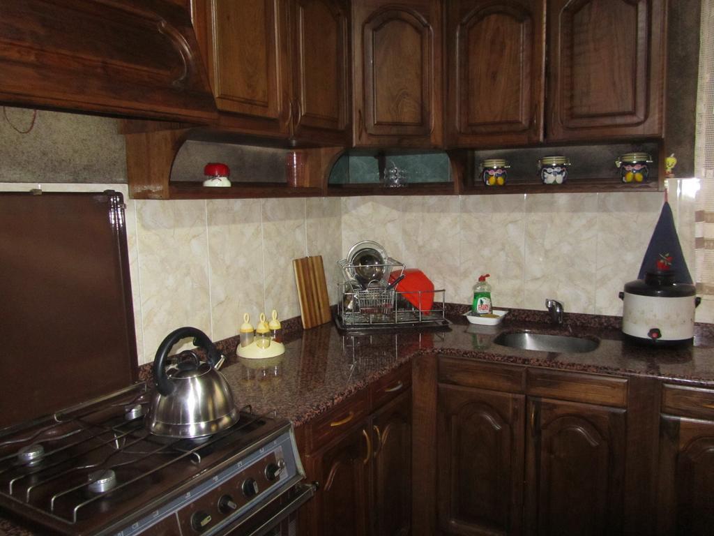 Suliko Guest House Batumi Habitación foto