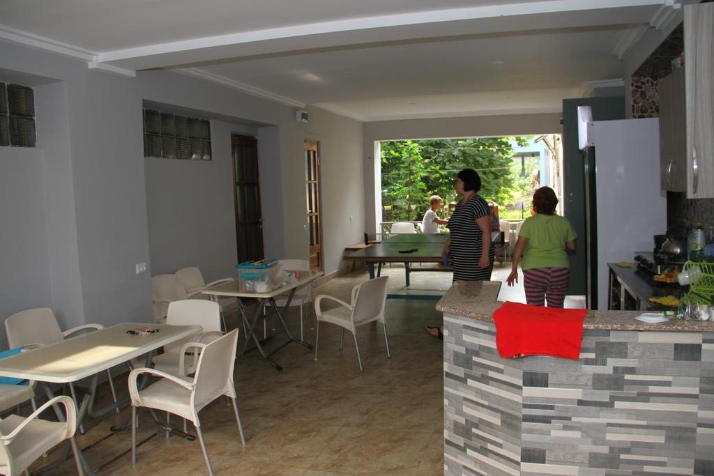 Suliko Guest House Batumi Exterior foto